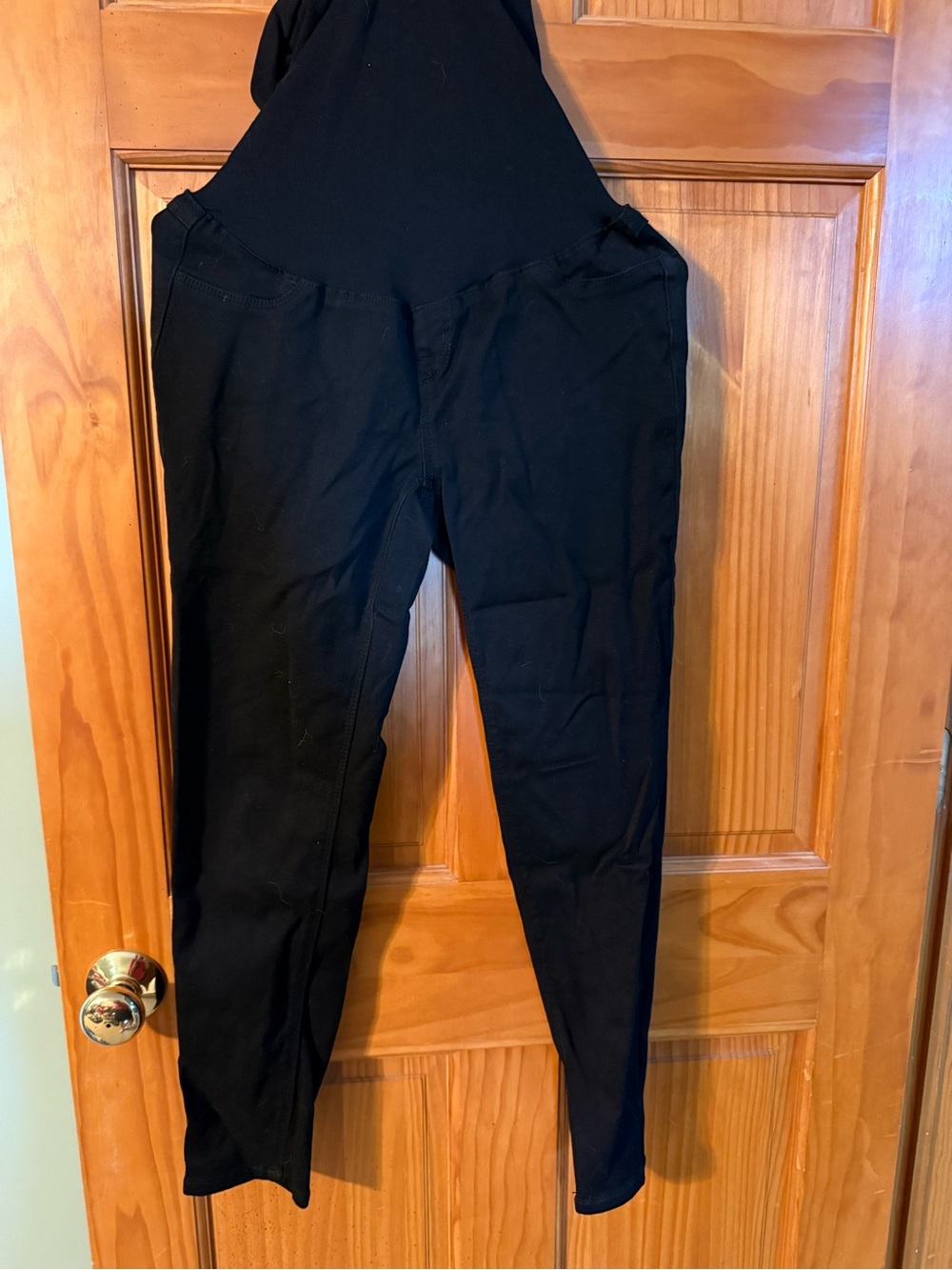 1822 Denim Black Top with White Logo